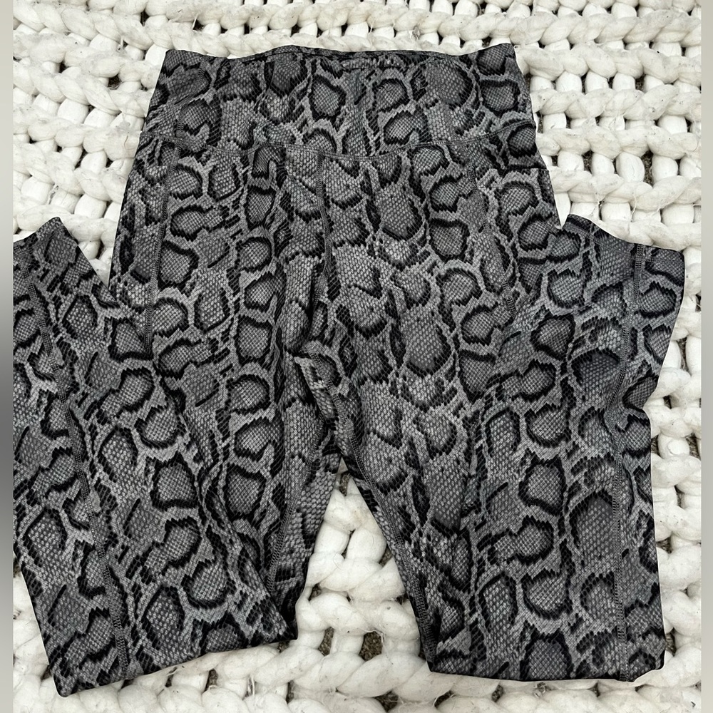 Avia legging large (12-14)
